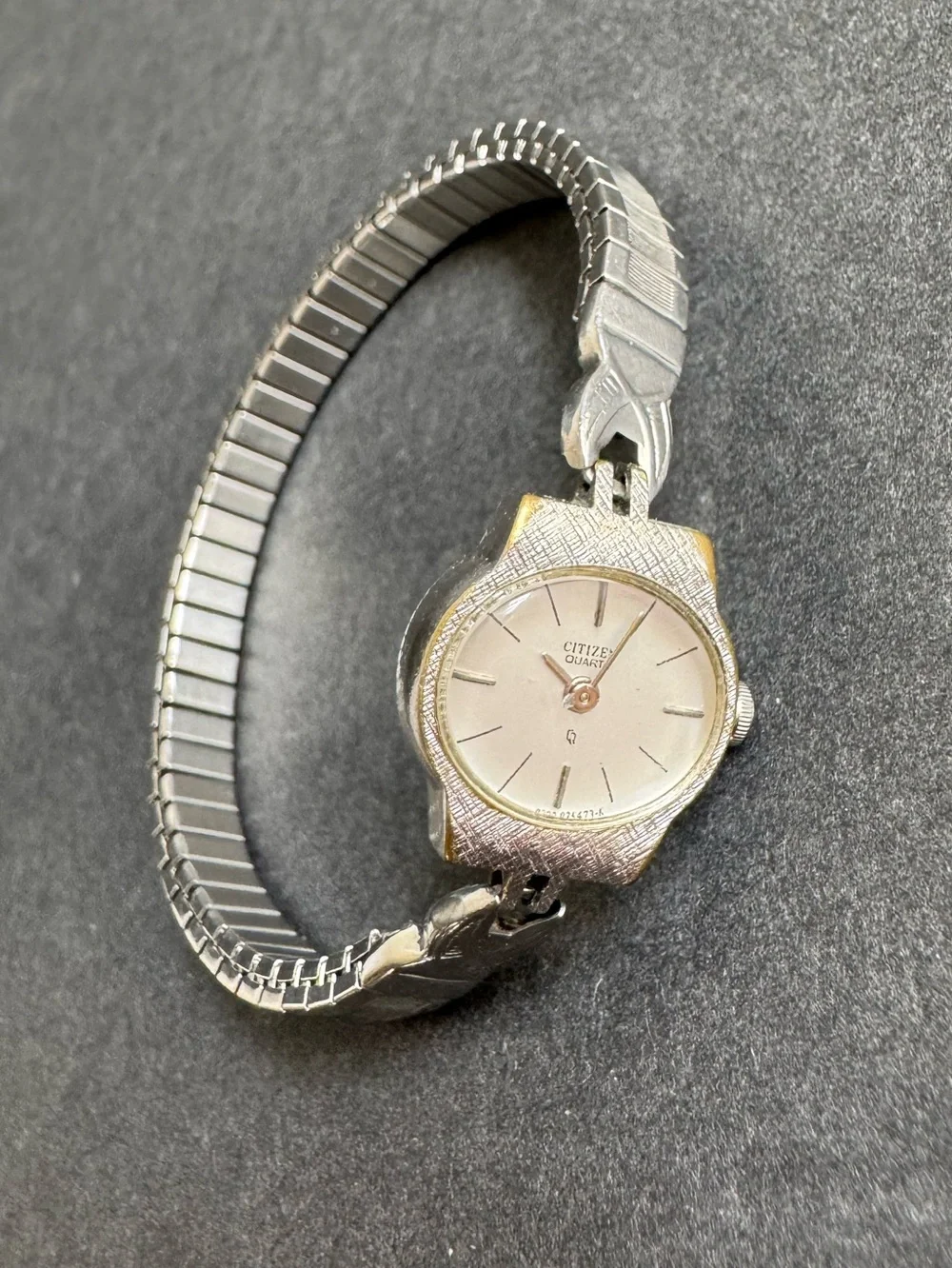 Vintage Citizen Watch Dainty Ladies Silver Tone Small Womens